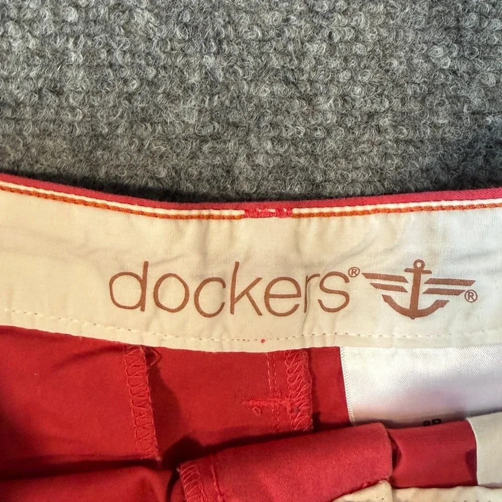 Dockers Womens Chino‎ Shorts Coral Pink Watermelon Red Stretch Size 8P Petite